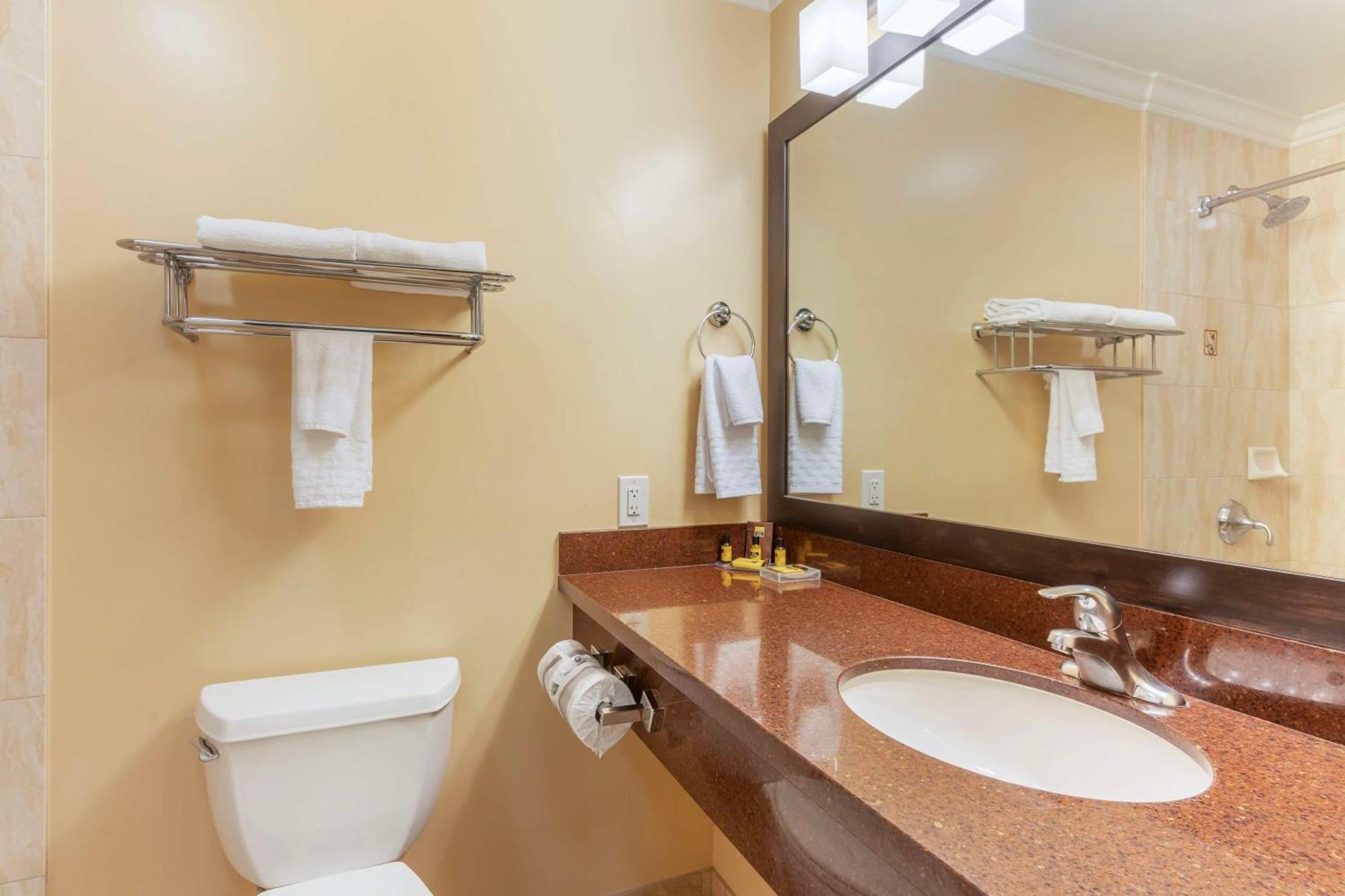 Best Western Plus Airport Plaza San Jose Bagian luar foto