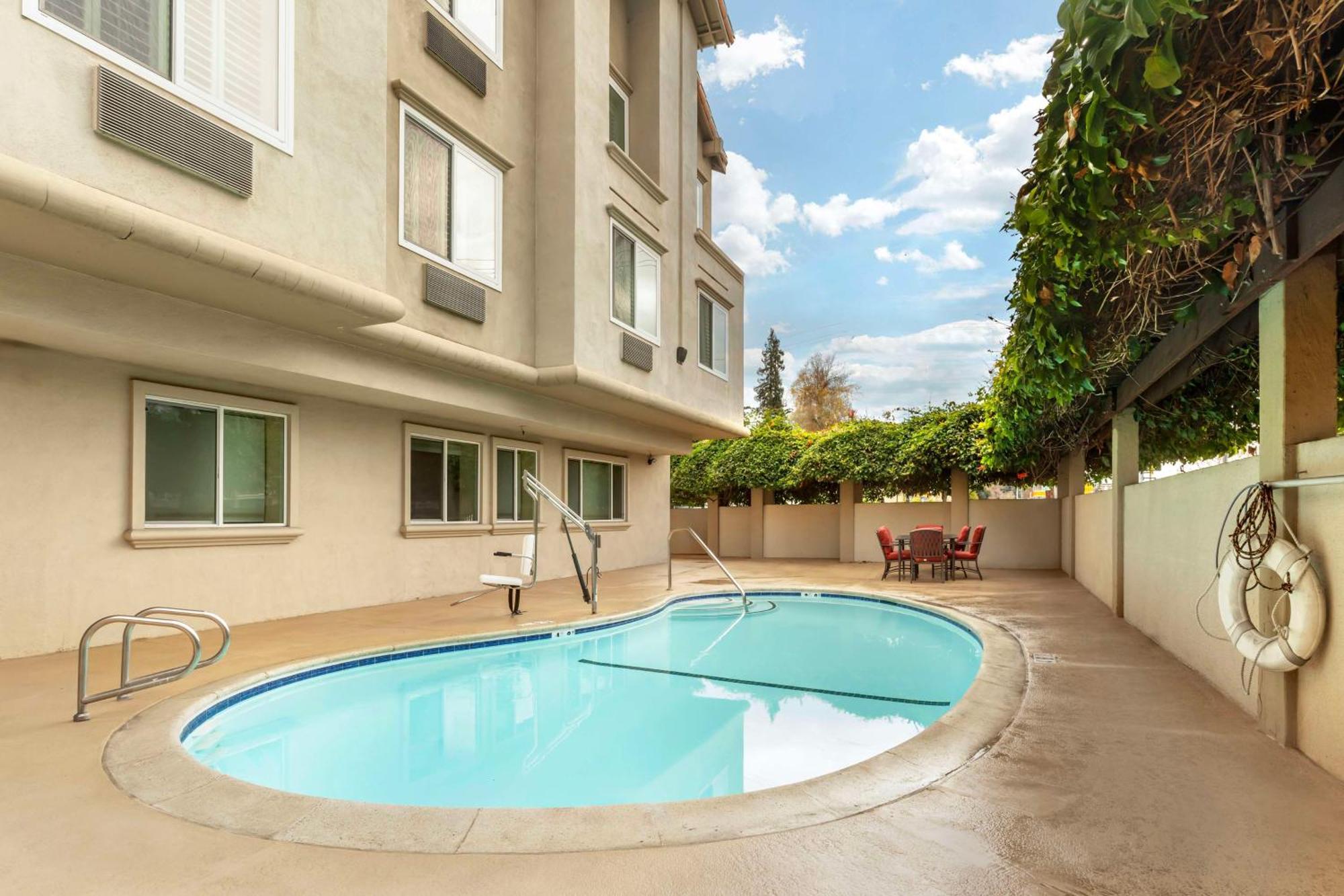 Best Western Plus Airport Plaza San Jose Bagian luar foto