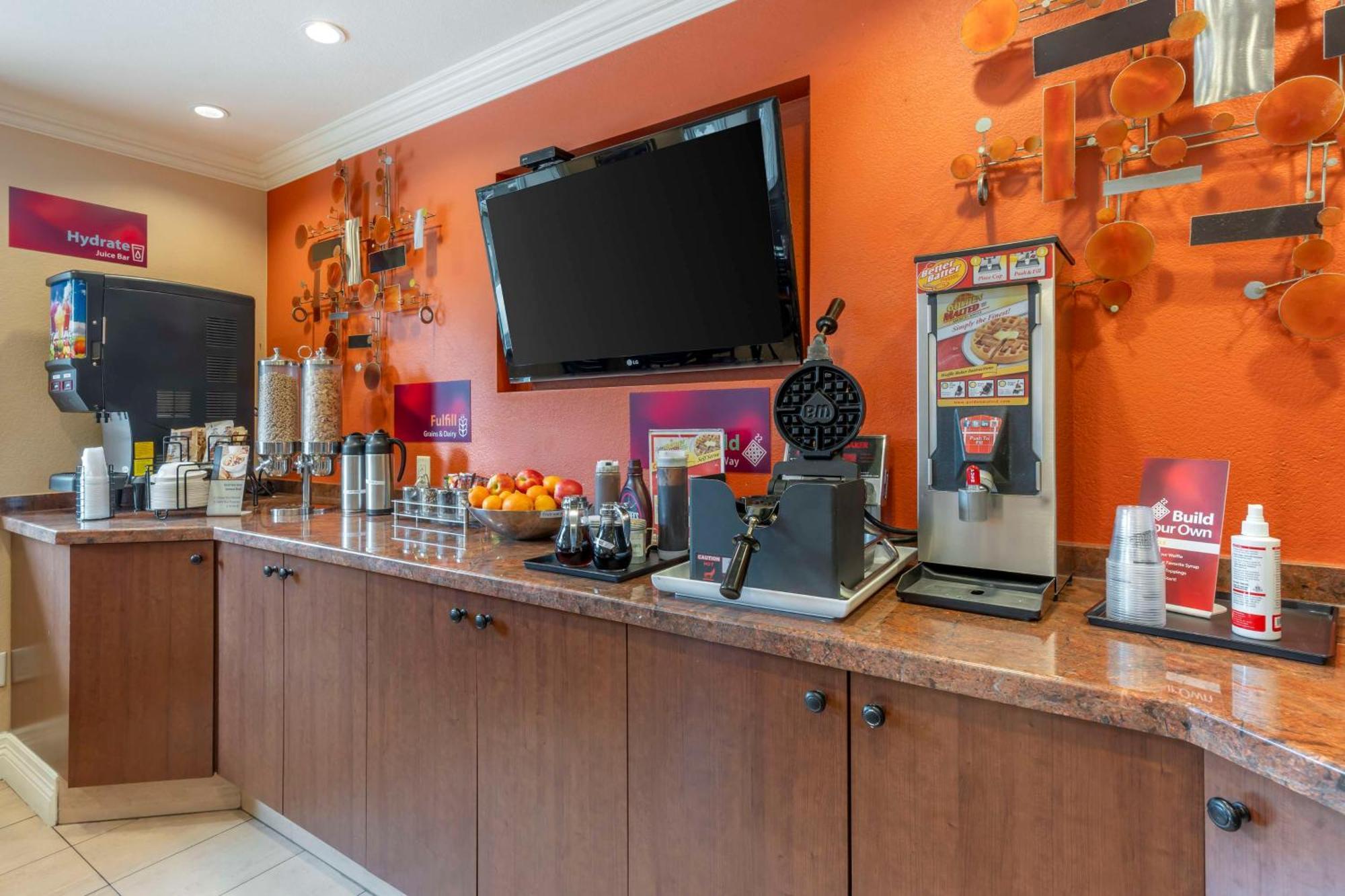 Best Western Plus Airport Plaza San Jose Bagian luar foto