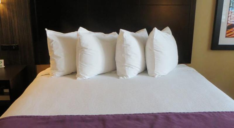Best Western Plus Airport Plaza San Jose Bagian luar foto