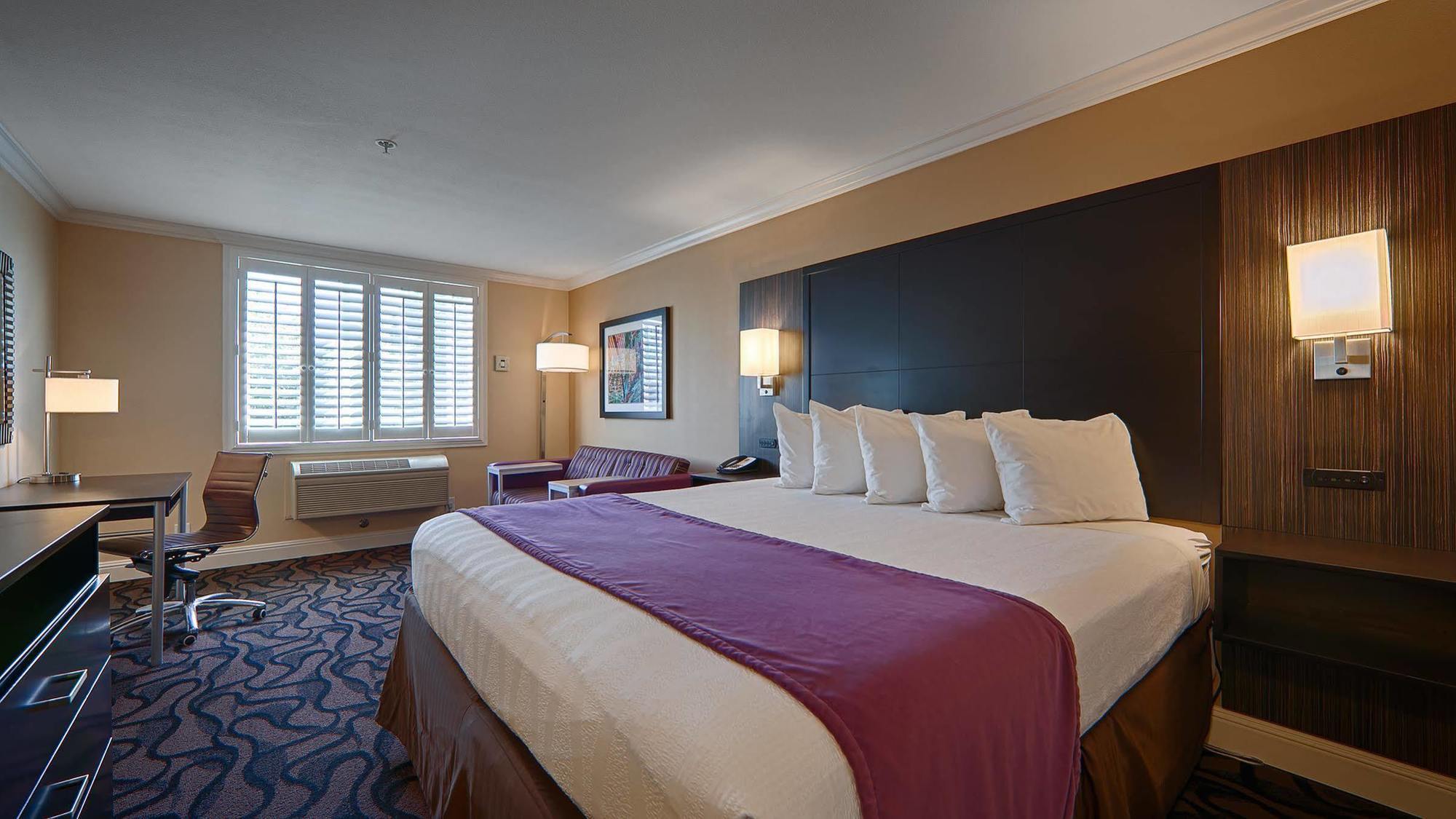 Best Western Plus Airport Plaza San Jose Bagian luar foto
