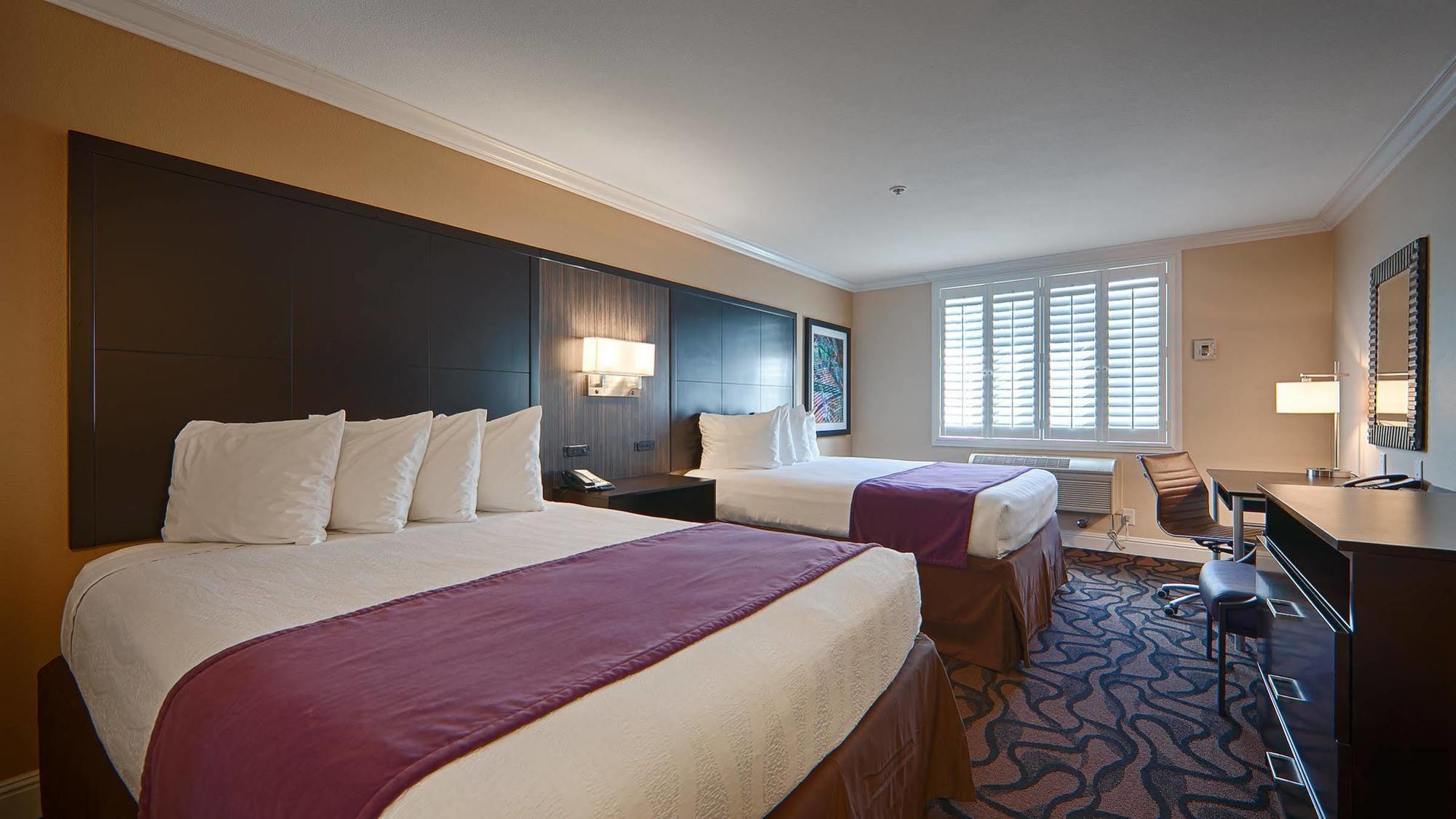 Best Western Plus Airport Plaza San Jose Bagian luar foto