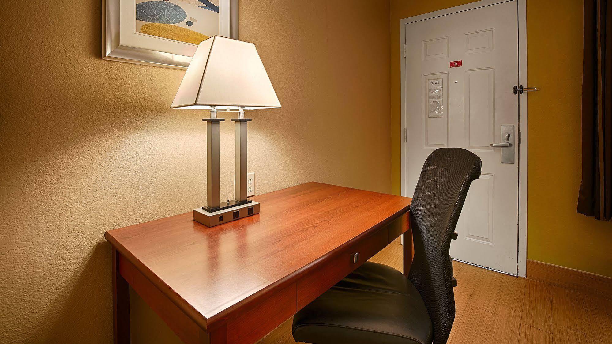 Best Western Plus Airport Plaza San Jose Bagian luar foto