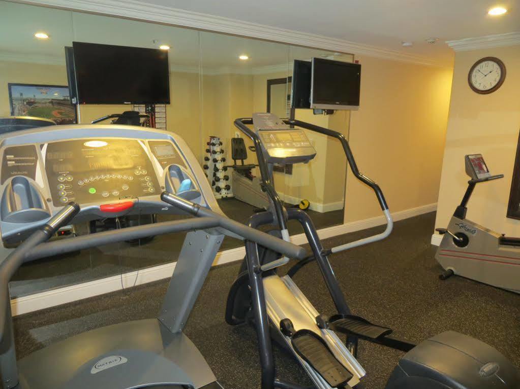 Best Western Plus Airport Plaza San Jose Bagian luar foto