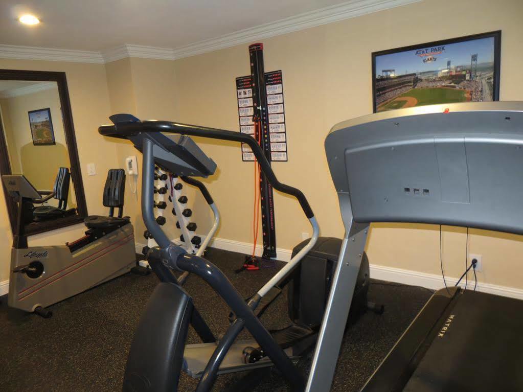 Best Western Plus Airport Plaza San Jose Bagian luar foto
