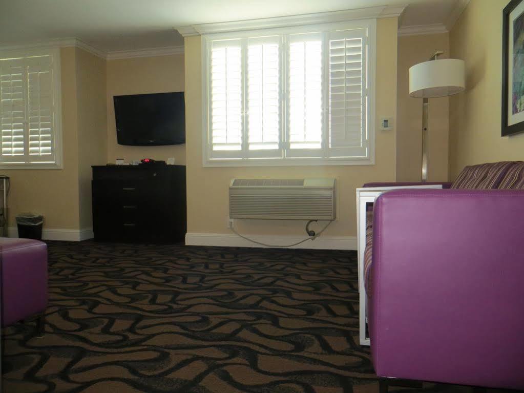 Best Western Plus Airport Plaza San Jose Bagian luar foto